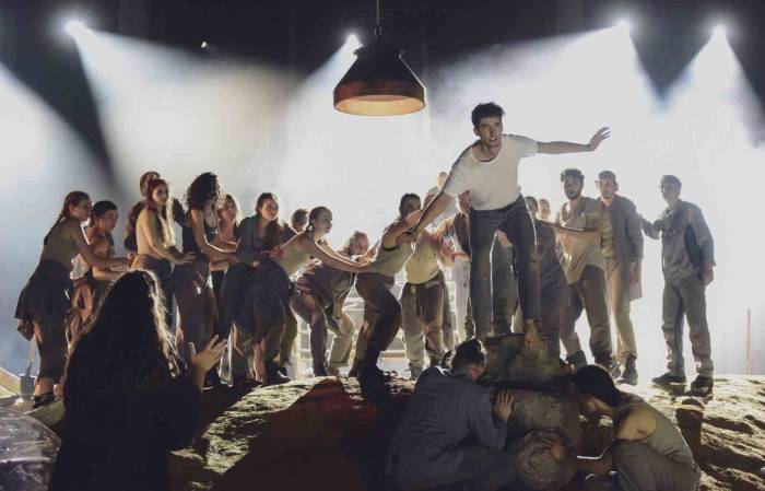 On Ülkeden Genç Oyuncular Tek Oyunda Aynı Sahnede Buluştu