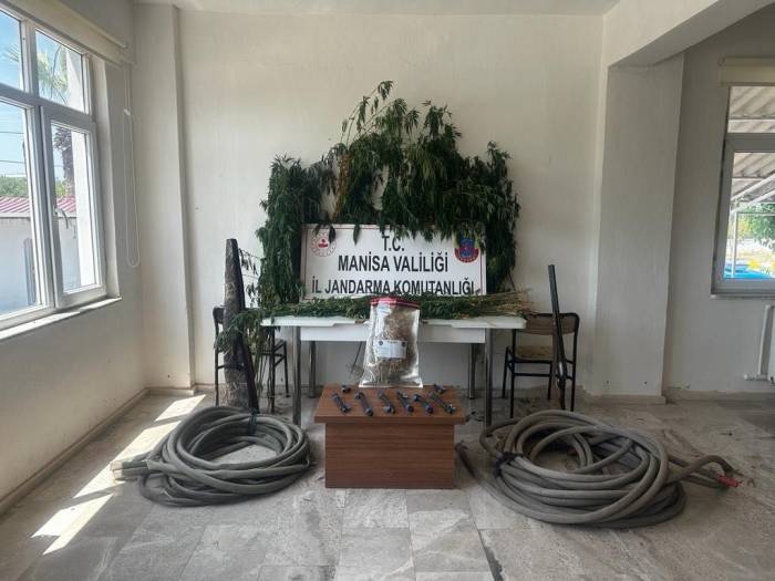 Manisa’da Jandarmadan Uyuşturucu Operasyonu