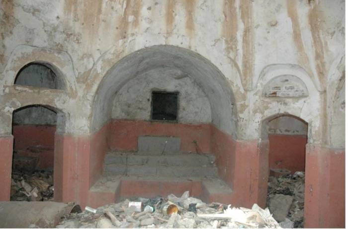 Mardinli Küçük Kız ’patates Tv’de Sunduğu Haberde Harabeye Dönen Hamama Dikkat Çekti