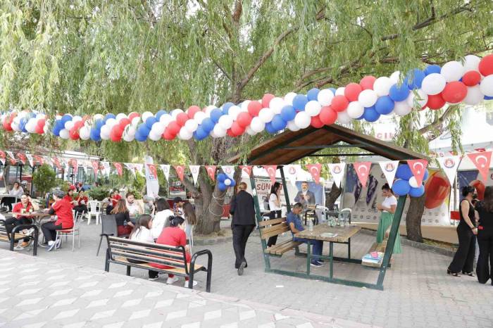 Başkan Ercan Sünnet Olan Çocukları Ziyaret Etti