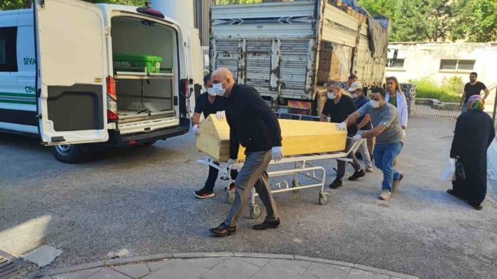Sivas’ta Keneden Bir Günde İkinci Ölüm