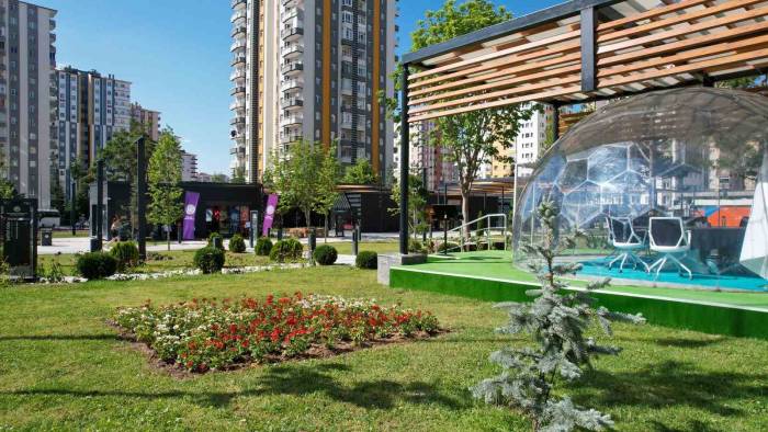 Mevlana Meydanı Rengarenk
