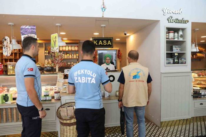 İpekyolu Belediyesinden Restoran Ve Fırınlara Yönelik Denetim