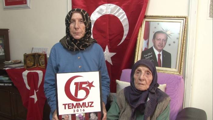 İki Oğlu Ve Damadını 15 Temmuz’da Şehit Veren Muzaffer Ninenin Acısı 7 Yıldır Dinmiyor