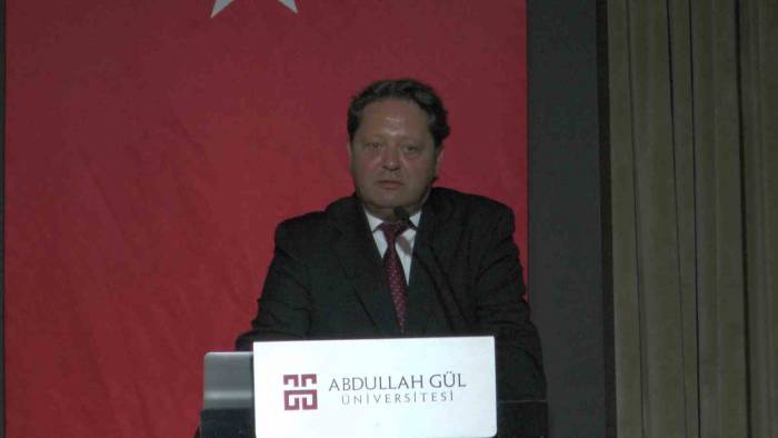 Rektör Yılmaz: “15 Temmuz Artık Milli Birliğimizin Ve Demokrasimizin Temel Bir Sembolü”