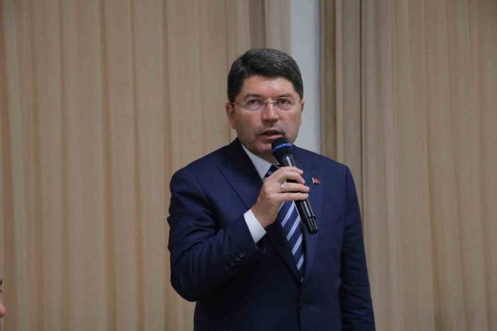 Bakan Tunç: "cezaevlerinde 15 Bin Civarında Fetö Mensubu Var"