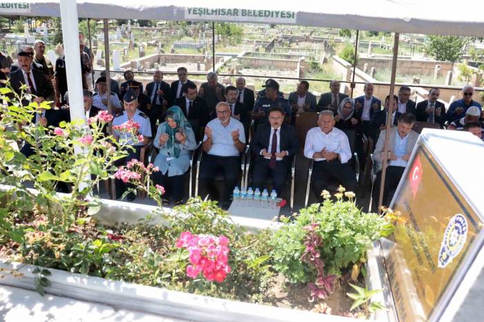 15 Temmuz Şehidi Mezarı Başına Anıldı