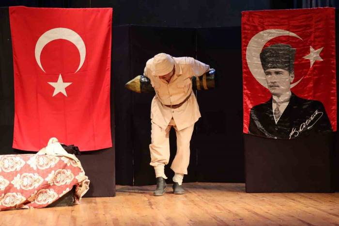 ’vatan Sevdalıları’ Nazilli’de Büyük Beğeni Topladı