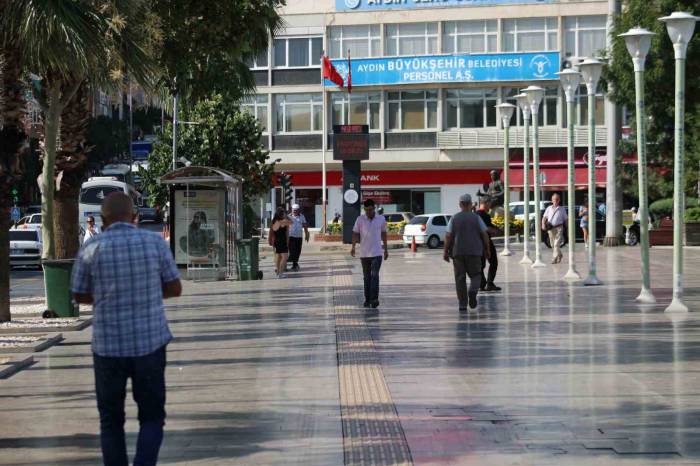 Aydın’da Termometreler 43 Dereceyi Gösterdi