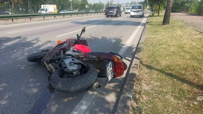 Ağaca Çarpan Motosiklet Sürücüsü Hayatını Kaybetti