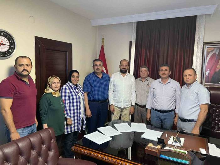 Hizmet İş’ten Kırkağaç Belediyesi’nde Sevindiren İmza