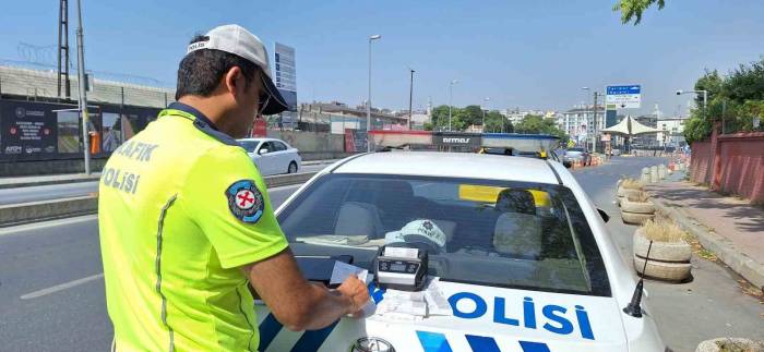 Kemer Takmayan Sürücüler Cezaya Tepki Gösterdi