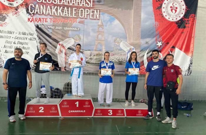 Kartepe’nin Sporcuları Çanakkale’den Derecelerle Döndü