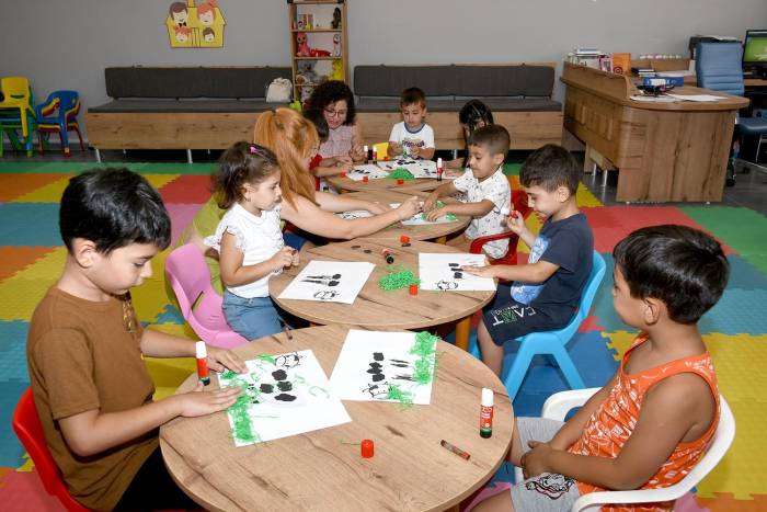 Kuşadalı Çocuklar Anne-baba Çocuk Merkezi’nde Sağlıklı Beslenmeyi Öğreniyor