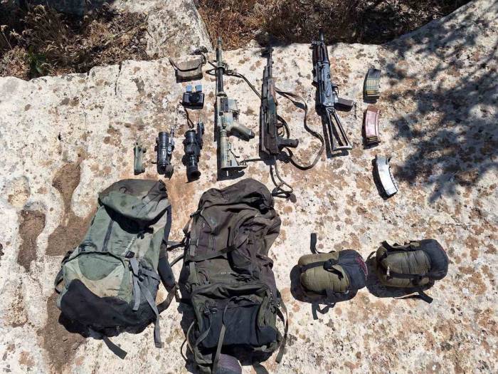 Pençe-kilit Operasyonu Bölgesinde Terör Yuvalarına Tsk’den Darbe