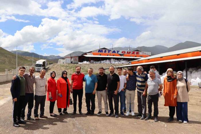 Oltu Çuval Fabrikası Personel Sayısını 400’e Çıkardı