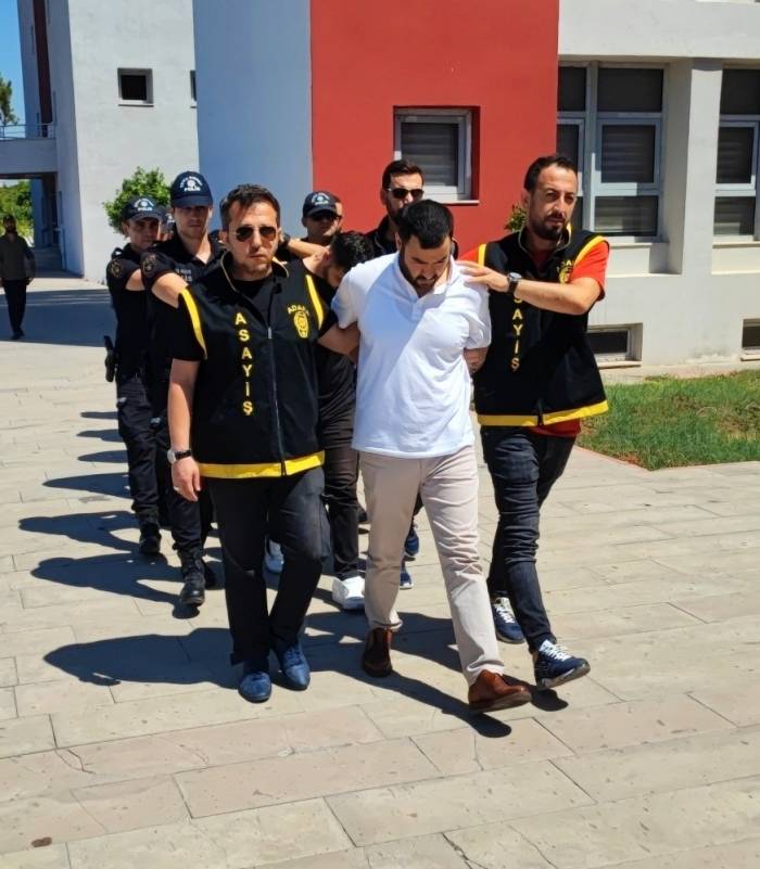 Değnekçi Cinayetinde Eş Zamanlı Baskınlarla Yakalanan 7 Şüpheli Tutuklandı