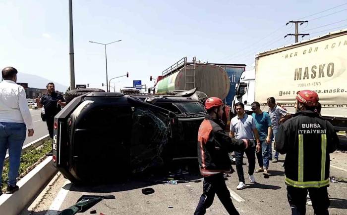 Kırmızı Işıkta Tır Dehşeti: 5 Yaralı