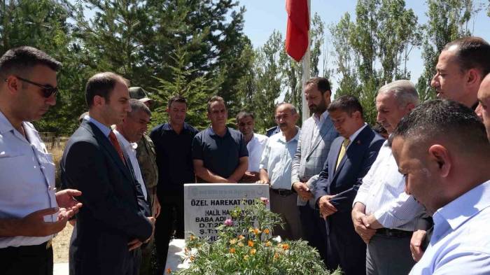 15 Temmuz Şehidi Halil Hamuryen, Mezarı Başında Anıldı