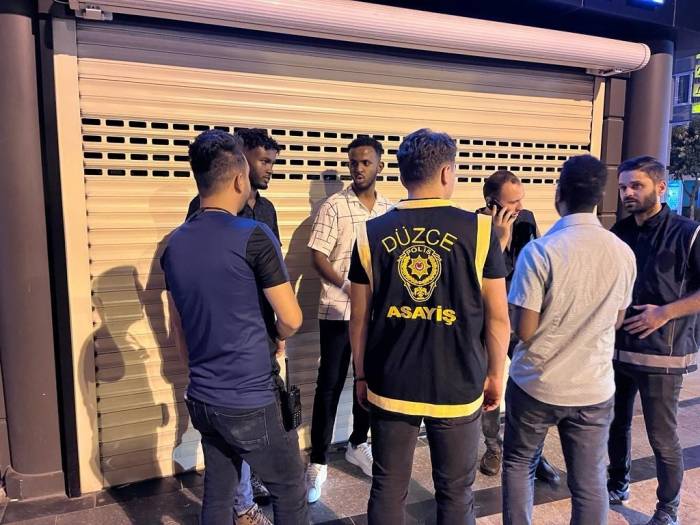 Yabancı Uyruklu 25 Şahıs Deport Edilecek