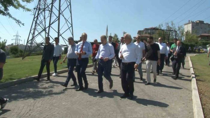 Gaziosmanpaşa’daki 15 Temmuz Şehitler Anıtı’nda Anma Töreni Düzenlendi
