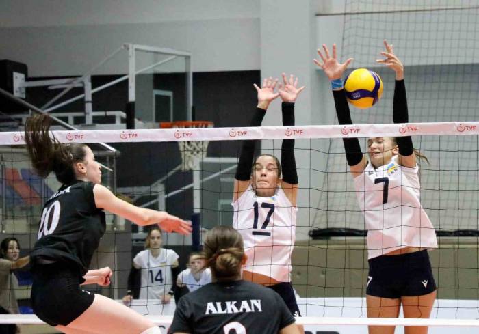 Kadın Milliler Avrupa Şampiyonası’nda İkinci Galibiyeti Elde Etti