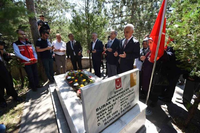 15 Temmuz Demokrasi Ve Birlik Günü’nde Şehitler Anıldı