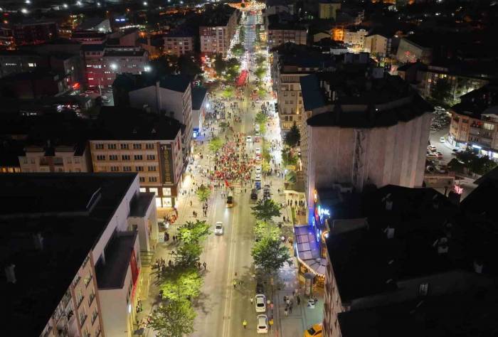 Sivas’ta "15 Temmuz Milli Birlik Ve Demokrasi Yürüyüşü" Düzenlendi