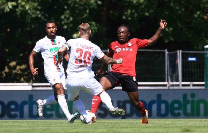 Beşiktaş’ın Augsburg İle Oynadığı Hazırlık Maçı Saha Olaylarından Dolayı Tamamlanamadı