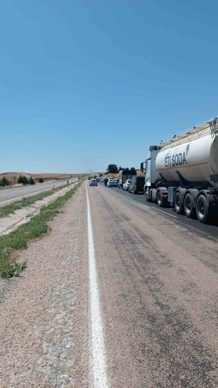 Seyir Halindeki Tankerden Sızan Gaz Paniğe Neden Oldu
