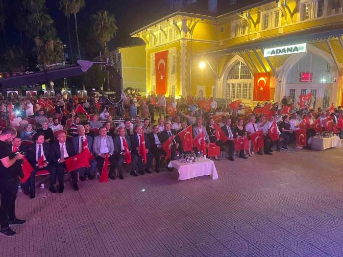 Adana’da ’demokrasi Ve Birlik Günü’ Nöbeti Tutuldu