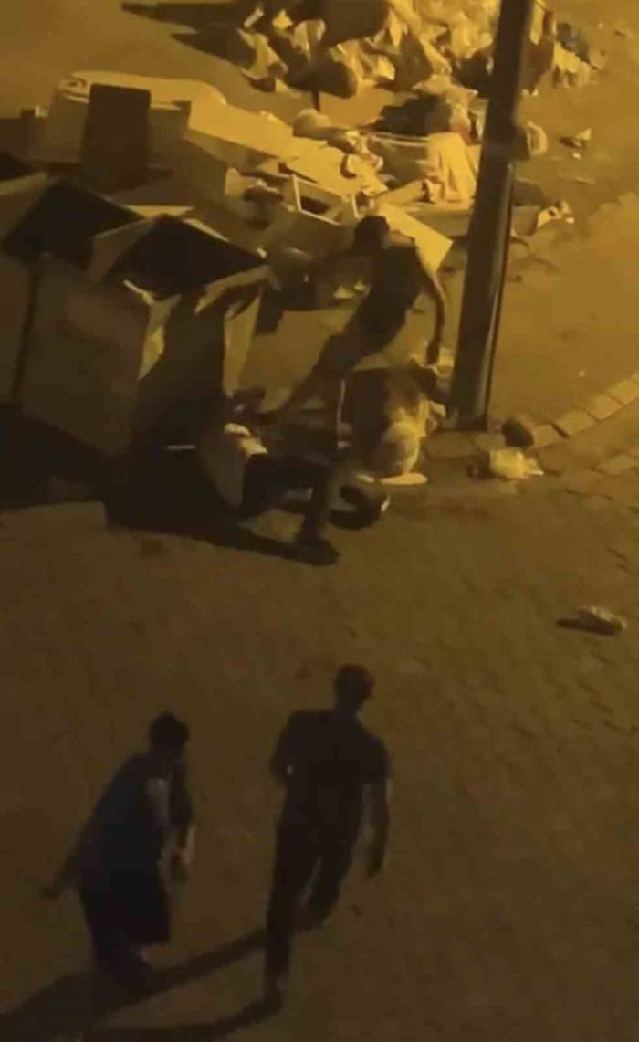 Alacak Verecek Kavgası Sokağı Savaş Alanına Çevirdi