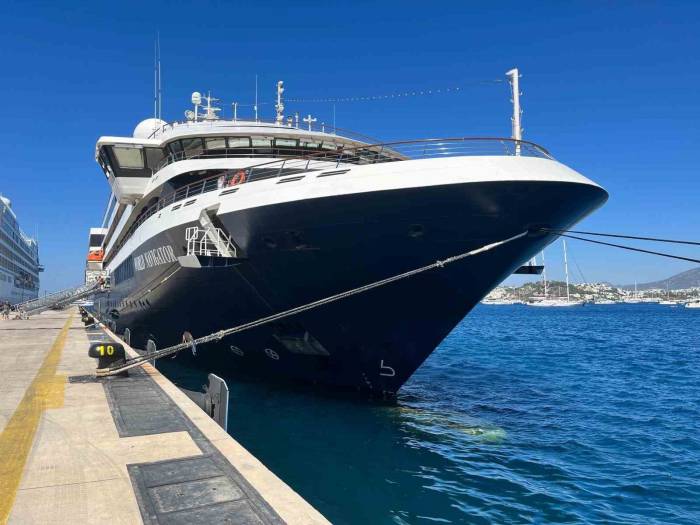 Bodrum’a Üç Gemi İle 941 Yabancı Turist Geldi