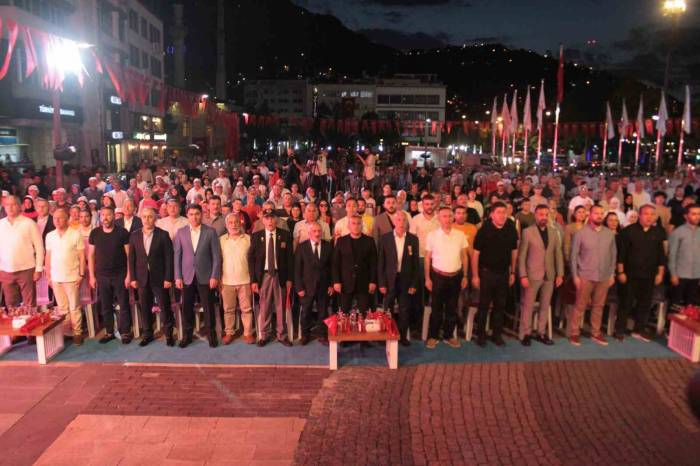 Ordu’da 15 Temmuz Demokrasi Ve Milli Birlik Günü Etkinliğine Yoğun Katılım