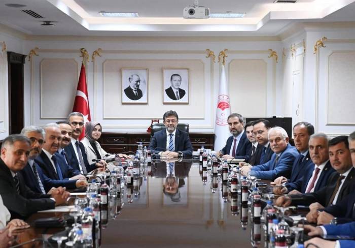 Ürününü Satmak İçin Başka İle Gitmeyecekler