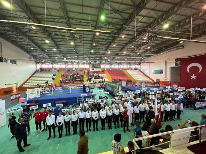 Kars’ta Boks Şampiyonası Başladı