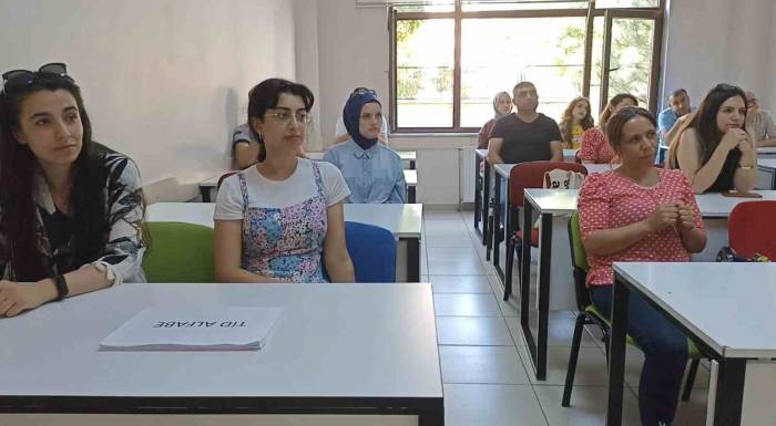 Kaymek’ten Sağlık Çalışanlarına Türk İşaret Dili Kursu