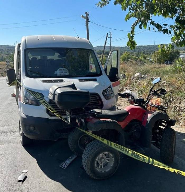 Minibüs İle Çarpışan Atv’nin Sürücüsü Hayatını Kaybetti
