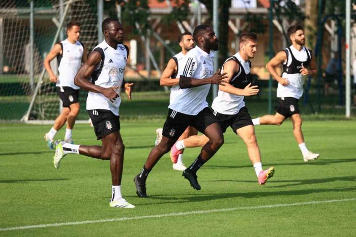 Beşiktaş Yeni Sezon Hazırlıklarını Sürdürdü