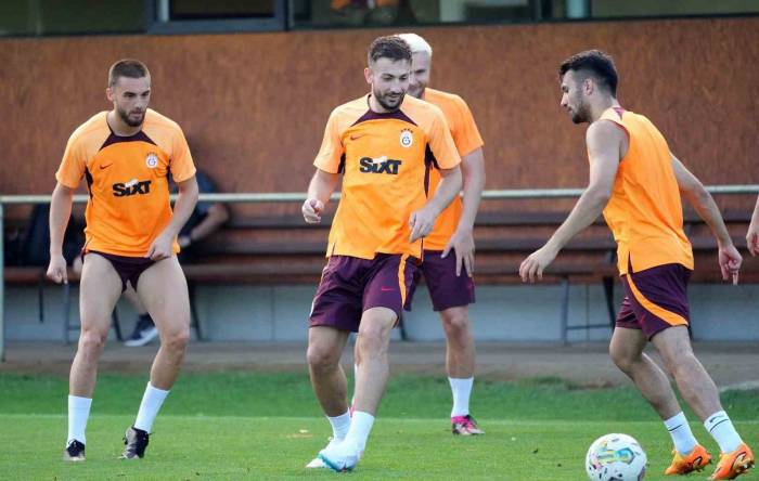 Halil Dervişoğlu Takımla İlk Kez Antrenmana Çıktı