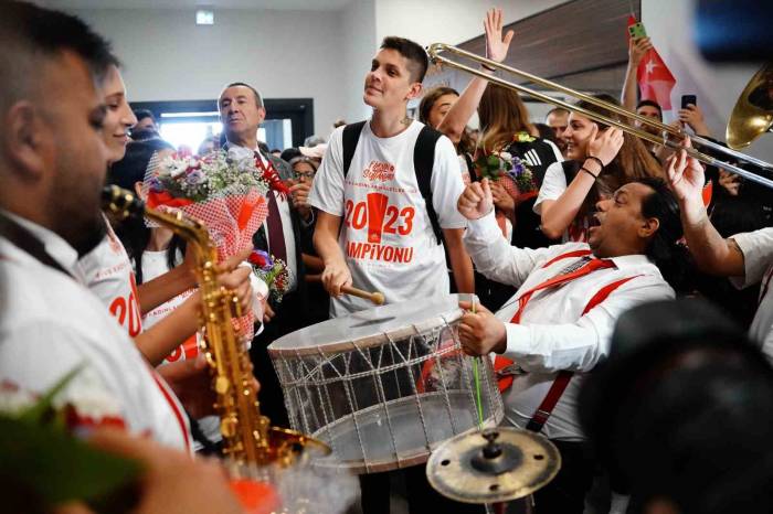 Ebrar Karakurt: “türk Kadının Gücünü Abd’de Gösterdiğimizi Düşünüyorum”