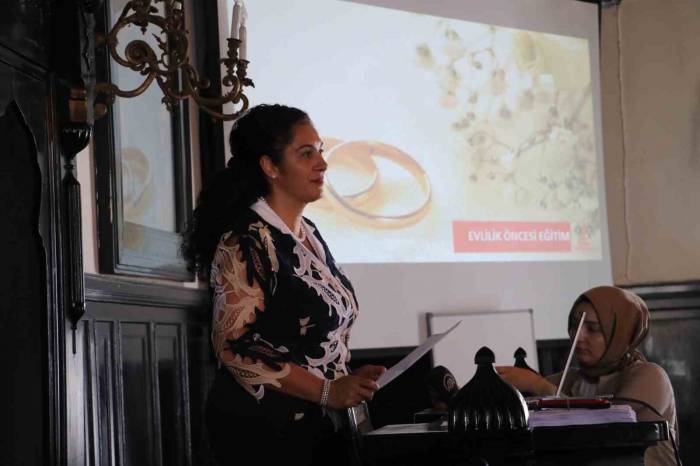 Aile Ve Sosyal Hizmetler Bakanlığından Bekarlara Ve Evlilik Hazırlığı Yapan Çiftlere ‘evlilik Öncesi Eğitim Programı’