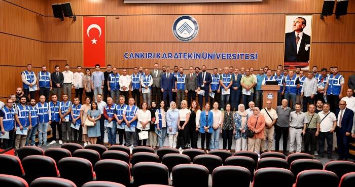 Deprem Bölgesinde Görev Yapan Çakü Personellerine Vefa