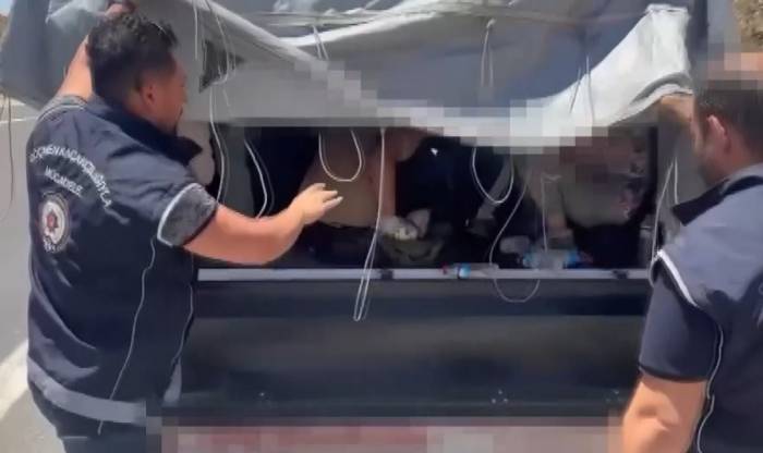 Durdurulan Kamyonetin Kasasında 43 Düzensiz Göçmen Yakalandı