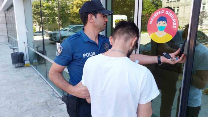 Arkadaşının Cep Telefonunu Gasp Ettiği İddiasıyla Tutuklandı