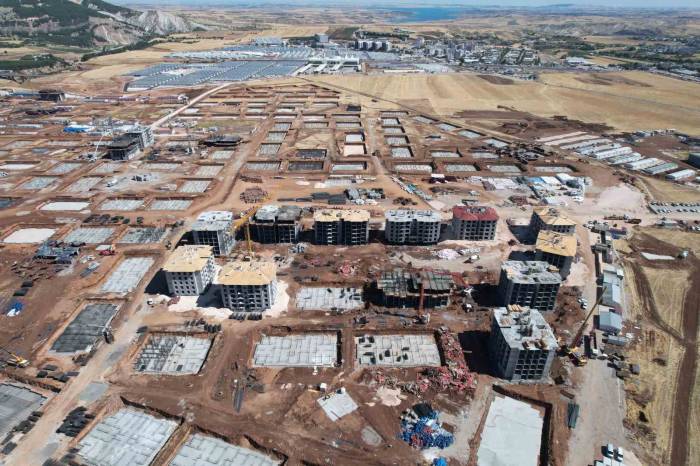 Adıyaman’da Kalıcı Deprem Konutları Hızla Yükseliyor