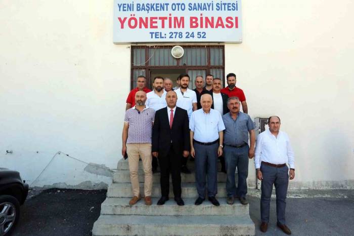 Başkan Yaşar, Yeni Başkent Oto Sanayi Sitesi Esnafını Ziyaret Etti