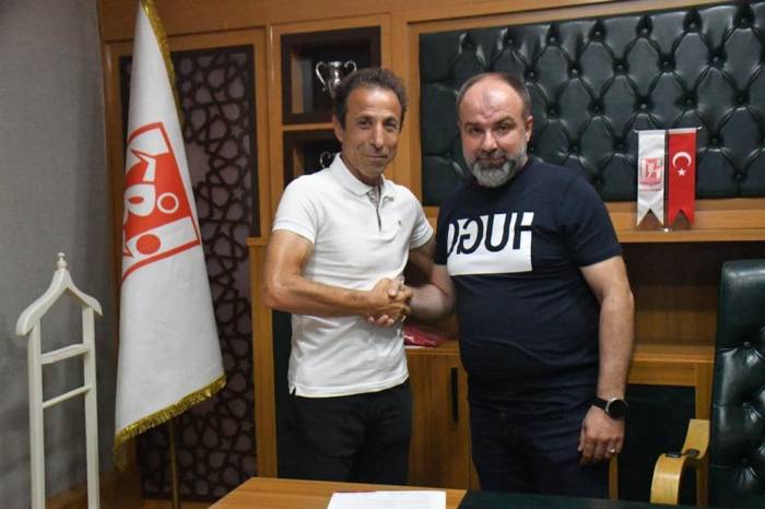 Balıkesirspor, Teknik Direktör Recep Çetin’le Sözleşme İmzaladı