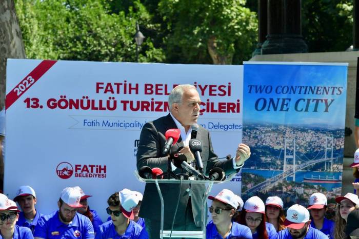 Fatih’te ‘gönüllü Turizm Elçileri Projesi’nin Yeni Dönemi Başladı