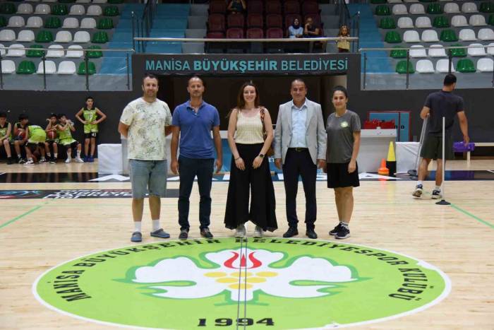 Manisa Bbsk Filede Deneyimli Smaçörü Kadrosuna Kattı